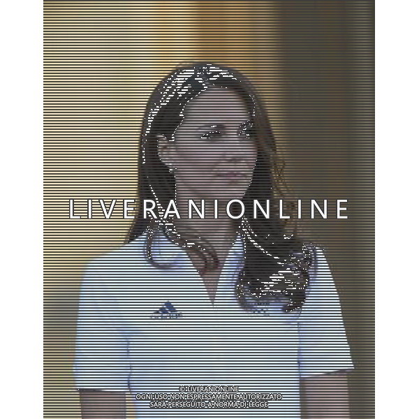 (1805201bw) Catherine Duchess of Cambridge Olympic Torch Relay passes through Buckingham Palace, London, Britain - 26 Jul 2012 PHOTOSHOT/AG ADO LIVERANI SAS - ITALY ONLY -