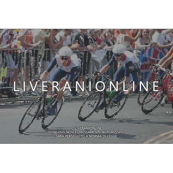 Bradley Wiggins leading Team GB cyclists in the London 2012 Olympic Road Race event through Box Hill, Dorking in Surrey. 28th July 2012. /photoshot/AG ALDO LIVERANI SAS - ITALY ONLY -