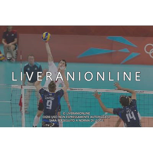 LONDYN 29.07.2012 IGRZYSKA XXX OLIMPIADY XXX LETNIE IGRZYSKA OLIMPIJSKIE LONDYN 2012 HALA EARLS COURT SIATKOWKA WLOCHY v POLSKA N Z IVAN ZAYTSEV italy 9 ZBIGNIEW BARTMAN poland 9 ALESSANDRO FEI italy 14 SEBASTIAN BOROWSKI Newspix.p THE 2012 SUMMER OLYMPIC GAMES OFFICIALLY THE GAMES OF THE XXX OLYMPIAD EARLS COURT VOLLEYBALL ITALY v POLAND --- Newspix.pl /OLIMPIADI LONDRA 2012 -AG ALDO LIVERANI SAS - ITALY ONLY *** Local Caption *** www.newspix.pl mail us: info@newspix.pl call us: 0048 022 23 22 222 --- Polish Picture Agency by Ringier Axel Springer Poland .