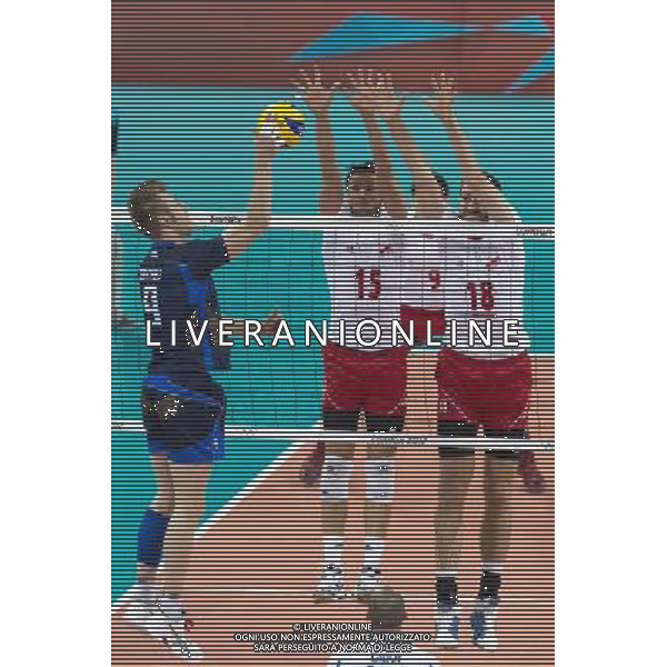 LONDYN 29.07.2012 IGRZYSKA XXX OLIMPIADY XXX LETNIE IGRZYSKA OLIMPIJSKIE LONDYN 2012 HALA EARLS COURT SIATKOWKA WLOCHY v POLSKA N Z IVAN ZAYTSEV italy 9 LUKASZ ZYGADLO poland 15 MARCIN MOZDZONEK poland 18 SEBASTIAN BOROWSKI Newspix.p THE 2012 SUMMER OLYMPIC GAMES OFFICIALLY THE GAMES OF THE XXX OLYMPIAD EARLS COURT VOLLEYBALL ITALY v POLAND --- Newspix.pl /OLIMPIADI LONDRA 2012 -AG ALDO LIVERANI SAS - ITALY ONLY *** Local Caption *** www.newspix.pl mail us: info@newspix.pl call us: 0048 022 23 22 222 --- Polish Picture Agency by Ringier Axel Springer Poland .
