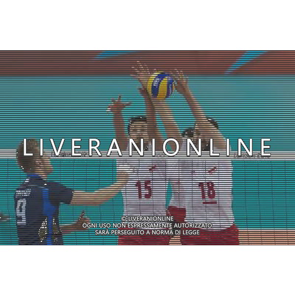 LONDYN 29.07.2012 IGRZYSKA XXX OLIMPIADY XXX LETNIE IGRZYSKA OLIMPIJSKIE LONDYN 2012 HALA EARLS COURT SIATKOWKA WLOCHY v POLSKA N Z IVAN ZAYTSEV italy 9 LUKASZ ZYGADLO poland 15 MARCIN MOZDZONEK poland 18 SEBASTIAN BOROWSKI Newspix.p THE 2012 SUMMER OLYMPIC GAMES OFFICIALLY THE GAMES OF THE XXX OLYMPIAD EARLS COURT VOLLEYBALL ITALY v POLAND --- Newspix.pl /OLIMPIADI LONDRA 2012 -AG ALDO LIVERANI SAS - ITALY ONLY *** Local Caption *** www.newspix.pl mail us: info@newspix.pl call us: 0048 022 23 22 222 --- Polish Picture Agency by Ringier Axel Springer Poland .
