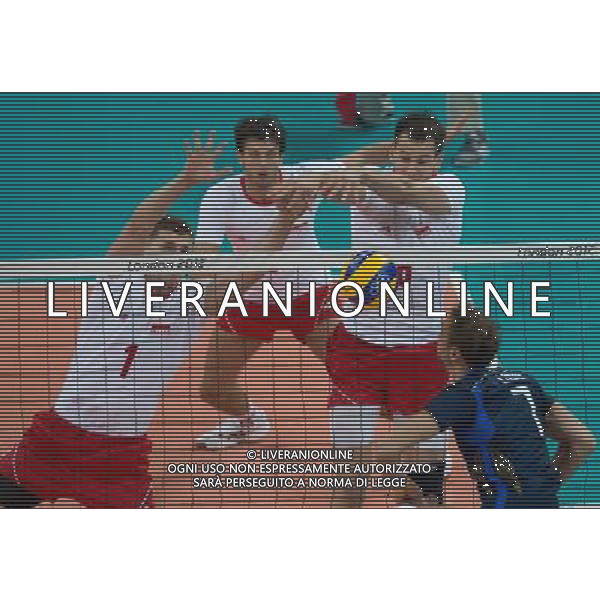 lONDYN 29.07.2012 IGRZYSKA OLIMPIJSKIE LONDON 2012 THE GAMES OF THE XXXOLIMPIAD PILKA SIATKOEWA MEZCZYZN VOLLEYBALL MEN POLSKA WLOCHY NZ PIOTR NOWAKOWSKI MICHAL WINIARSKI BARTOSZ KUREK MICHAL LASKO FOT MAREK BICZYK PRZEGLAD SPORTOWY NEWSPIX.PL --- Newspix.pl /OLIMPIADI LONDRA 2012 -AG ALDO LIVERANI SAS - ITALY ONLY *** Local Caption *** www.newspix.pl mail us: info@newspix.pl call us: 0048 022 23 22 222 --- Polish Picture Agency by Ringier Axel Springer Poland .
