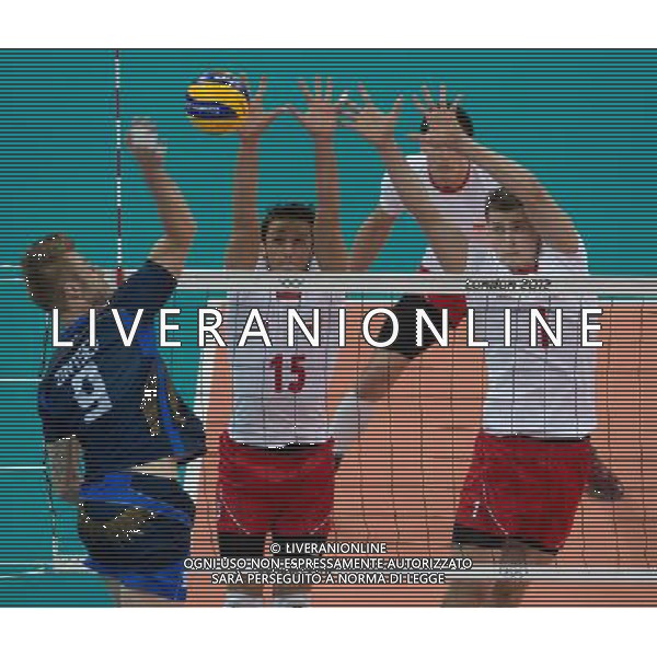 lONDYN 29.07.2012 IGRZYSKA OLIMPIJSKIE LONDON 2012 THE GAMES OF THE XXXOLIMPIAD PILKA SIATKOEWA MEZCZYZN VOLLEYBALL MEN POLSKA WLOCHY NZ LUKASZ ZYGADLO PIOTR NOWAKOWSKI FOT MAREK BICZYK PRZEGLAD SPORTOWY NEWSPIX.PL --- Newspix.pl /OLIMPIADI LONDRA 2012 -AG ALDO LIVERANI SAS - ITALY ONLY *** Local Caption *** www.newspix.pl mail us: info@newspix.pl call us: 0048 022 23 22 222 --- Polish Picture Agency by Ringier Axel Springer Poland .