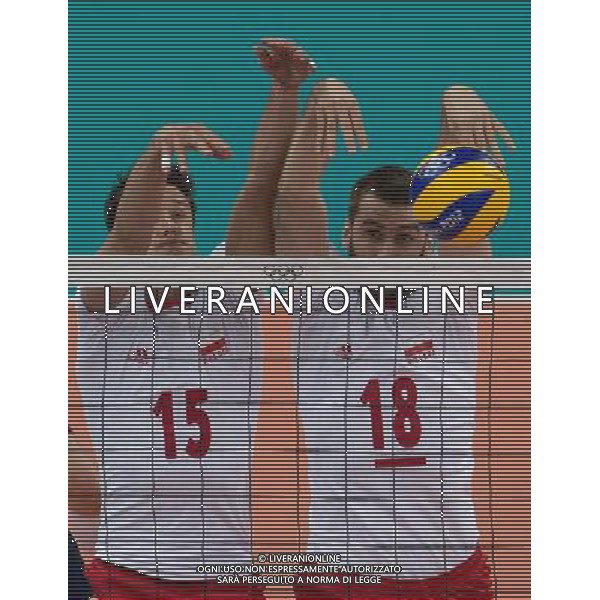 lONDYN 29.07.2012 IGRZYSKA OLIMPIJSKIE LONDON 2012 THE GAMES OF THE XXXOLIMPIAD PILKA SIATKOEWA MEZCZYZN VOLLEYBALL MEN POLSKA WLOCHY NZ LUKASZ ZYGADLO MARCIN MOZDZONEK FOT MAREK BICZYK PRZEGLAD SPORTOWY NEWSPIX.PL --- Newspix.pl /OLIMPIADI LONDRA 2012 -AG ALDO LIVERANI SAS - ITALY ONLY *** Local Caption *** www.newspix.pl mail us: info@newspix.pl call us: 0048 022 23 22 222 --- Polish Picture Agency by Ringier Axel Springer Poland .