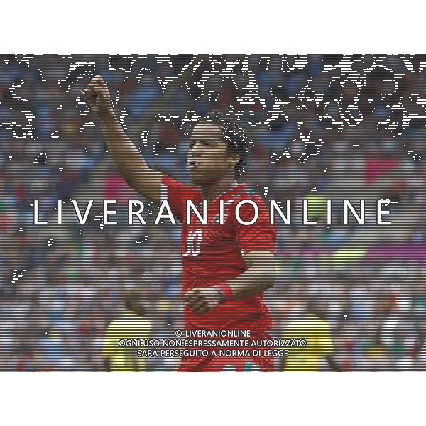 Mexico\'s Giovani DOS SANTOS celebrates scoring his sides second goal from a penalty kick 2-0 2012 London Olympics - Football - Group B - Mexico v Gabon - Sunday 29th July 2012 - City of Coventry Stadium - Coventry © CameraSport - 43 Linden Ave. Countesthorpe. Leicester. England. LE8 5PG - Tel: +44 (0) 116 277 4147 - admin@camerasport.com - www.camerasport.com /ALDO LIVERANI SAS/ITALY ONLY - EDITORIAL USE ONLY