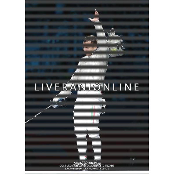 (120729) -- LONDON, July 29, 2012 () -- Aron Szilagyi of Hungary reacts after winning in men\'s fencing sabre individual gold medal match, at London 2012 Olympic Games in London, Britain, on July 29, 2012. Aron Szilagyi of Hungary won gold medal. (/Wang Yuguo) (nxl) /ALDO LIVERANI SAS-ITALY ONLY - EDITORIAL USE ONLY