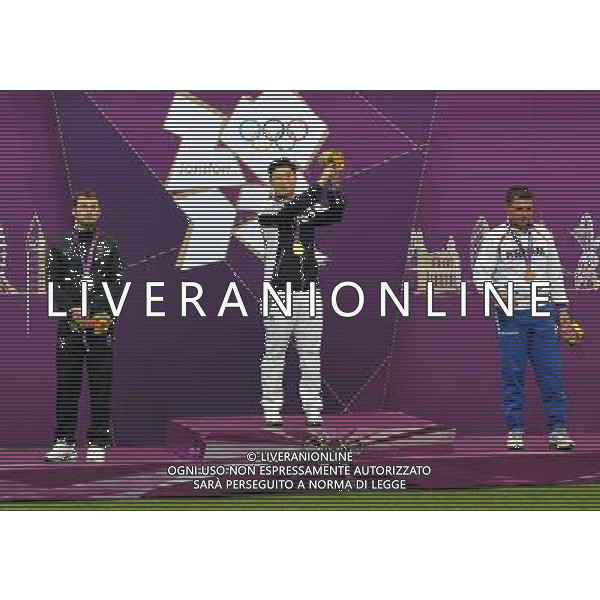 Londra, 28/07/2012. Olimpiadi London 2012. Luca Tesconi vince la medaglia d\' Argento nella pistola 10 metri. Nella foto sul podio con Jin Jongoh (KOR) e Zlatic Andrija (SRB) Foto di Simone Ferraro / GMT AG ALDO LIVERANI S A S