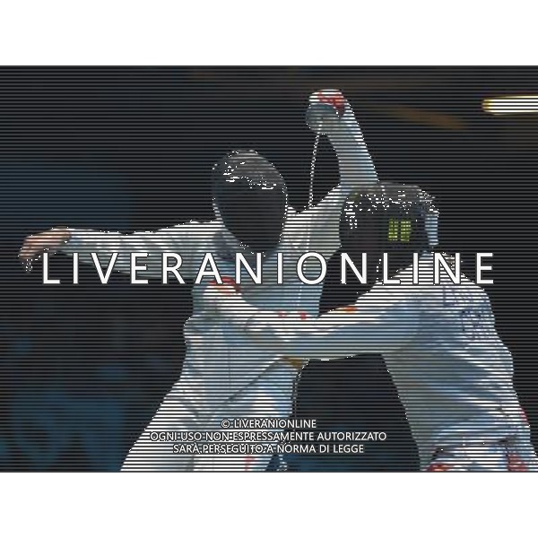 (120731) -- LONDON, July 31, 2012 () -- Zhu Jun of China (R) competes with Zain Shaito of Lebanon during men\'s fencing Foil individual round of 64 competition, at London 2012 Olympic Games in London, Britain, on July 31, 2012. Zhu Jun of China won. (/Zeng Yi) (nxl) ©photoshot/AGENZIA ALDO LIVERANI SAS - ITALY ONLY - Giochi Olimpici - Olimpiadi Londra 2012