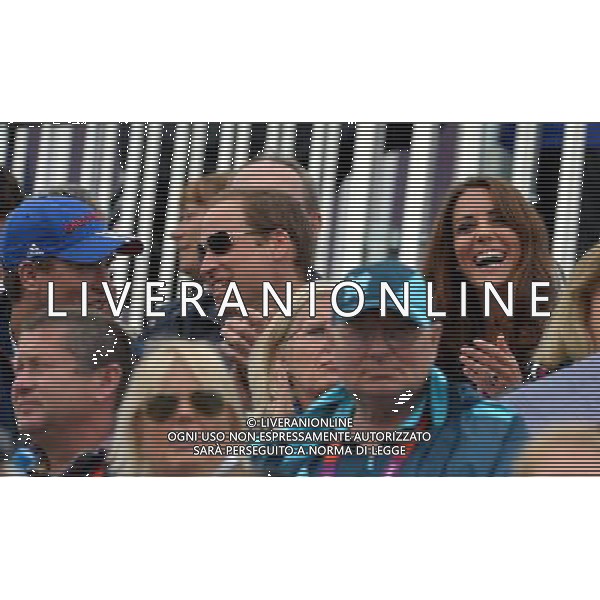 (120731) -- LONDON, July 31, 2012 () -- Britain\'s Prince William, Kate Middleton and Prince Harry watch equestrian event at the London 2012 Olympic Games in London, Britain, July 31, 2012. (/Gesang Dawa)(zgp) /ALDO LIVERANI SAS-ITALY ONLY - EDITORIAL USE ONLY