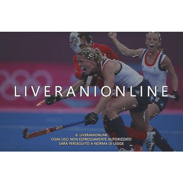 (120731) -- LONDON, July 31, 2012 () -- Crista Cullen (R) of Britain celebrates for a goal during the women\'s preliminary Pool WA match of hockey between Britain and South Korea at London 2012 Olympic Games, London, Britain, July 31, 2012. Britain won the match 5-3. (/Ren Zhenglai) /ALDO LIVERANI SAS-ITALY ONLY - EDITORIAL USE ONLY