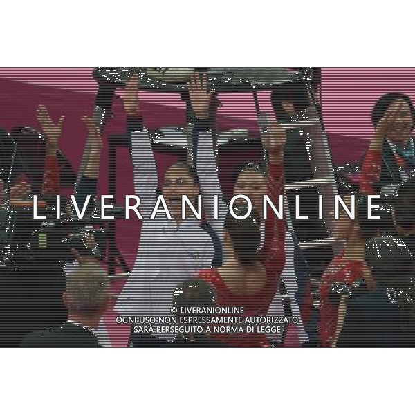 (120731) -- LONDON, July 31, 2012 () -- Athletes of U.S. celebrate after winning Gymnastics Artistic women\'s team final competition at London 2012 Olympic Games in London, Britain, July 31, 2012. The U.S. team won gold medal in this event. (/Wang Jianhua) (zgp) /ALDO LIVERANI SAS-ITALY ONLY - EDITORIAL USE ONLY