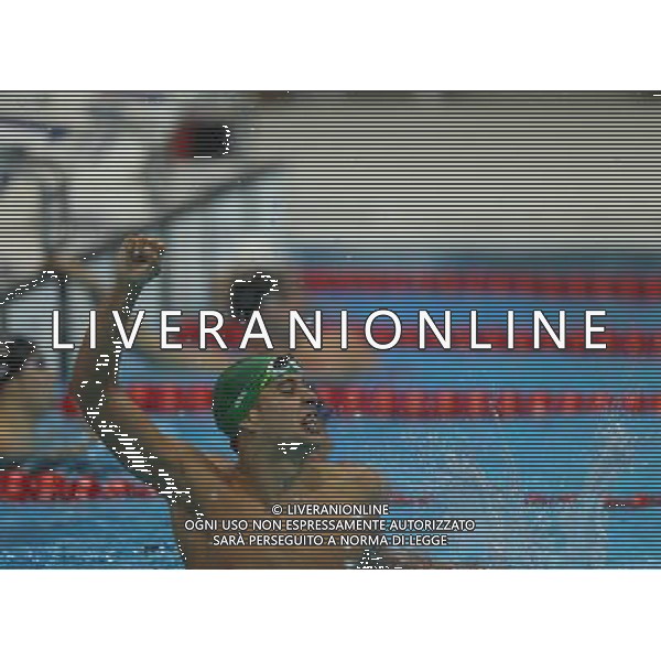 (120731) -- LONDON, July 31, 2012 () -- Chad le Clos of South Africa celebrates after winning men\'s 200m butterfly final of swimming at the London 2012 Olympic Games in London, Britain, July 31, 2012. Chad le Clos of South Africa claimed the title with 1:52.96. (/Fei Maohua)(zgp) /ALDO LIVERANI SAS-ITALY ONLY - EDITORIAL USE ONLY