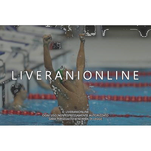 (120731) -- LONDON, July 31, 2012 () -- Chad le Clos of South Africa celebrates after men\'s 200m butterfly final of swimming at the London 2012 Olympic Games in London, Britain, July 31, 2012. Chad le Clos of South Africa claimed the title with 1:52.96. (/Fei Maohua)(zgp) /ALDO LIVERANI SAS-ITALY ONLY - EDITORIAL USE ONLY