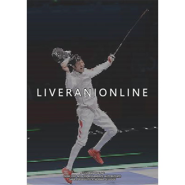(120731) -- LONDON, July 31, 2012 () ¬C Lei Sheng of China celebrates after defeating Alaaeldin Abouelkassem of Egypt in men\'s fencing Foil individual gold medal match, at London 2012 Olympic Games in London, Britain, on July 31, 2012. (/Zeng Yi) (nxl) /ALDO LIVERANI SAS-ITALY ONLY - EDITORIAL USE ONLY