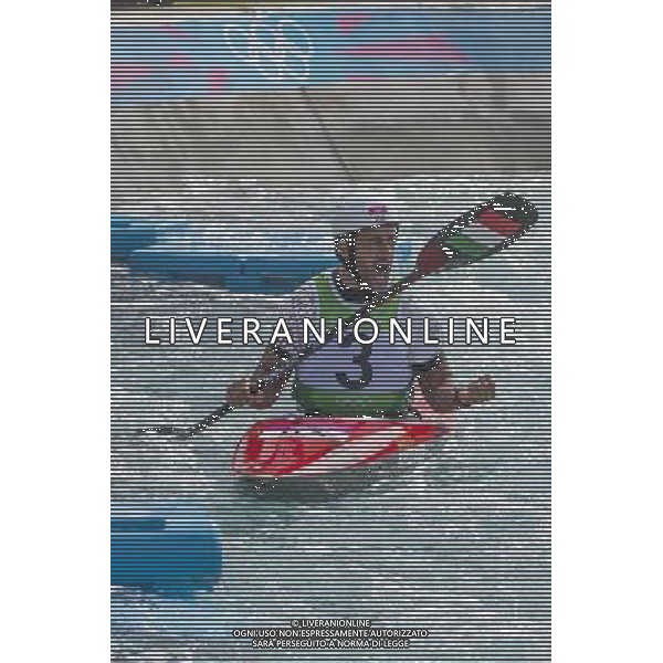 LEE VALLEY 31 08 2012 IGRZYSKA XXX OLIMPIADY XXX LETNIE IGRZYSKA OLIMPIJSKIE LONDYN 2012 LEE VALLEY WHITE WATER CENTRE SLALOM KAJAKOWY K1 FINAL N Z DANIELE MOLMENTI SEBASTIAN BOROWSKI Newspix.p THE 2012 SUMMER OLYMPIC GAMES OFFICIALLY THE GAMES OF THE XXX OLYMPIAD LEE VALLEY WHITE WATER CENTRE CANOE SLALOM SINGLE K1 MEN FINAL --- Newspix.pl /AG ALDO LIVERANI SAS LONDRA 2012 ITALY ONLY - *** Local Caption *** .