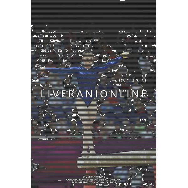 British Gymnast Hannah Whelan seen on the beam during the Gymnastics Artistic Womens Team event at the O2 North Greenwich,. London ©PHOTOSHOT/AGENZIA ALDO LIVERANI SAS - ITALY ONLY - GIOCHI OLIMPICI, OLIMPIADI LONDRA 2012