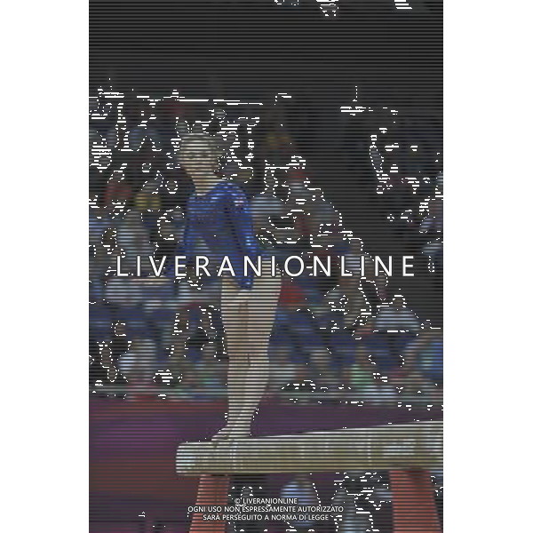 British Gymnast Jennifer Pinches seen on the beam during the Gymnastics Artistic Womens Team event at the O2 North Greenwich,. London ©PHOTOSHOT/AGENZIA ALDO LIVERANI SAS - ITALY ONLY - GIOCHI OLIMPICI, OLIMPIADI LONDRA 2012