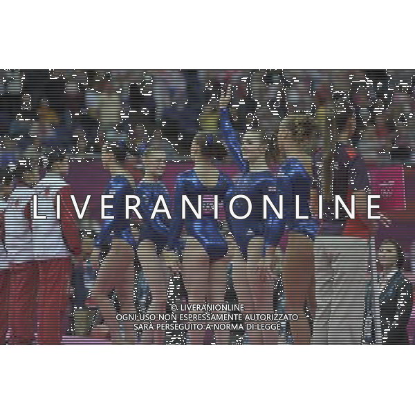 Team GB women\'s Gymnastic Artistic team Beth Tweddle, Rebecca Tunney, Hannah Whelan, Jennifer Pinches, Imogen Cairns seen during the Gymnastics Artistic Womens Team event at the O2 North Greenwich,. London ©PHOTOSHOT/AGENZIA ALDO LIVERANI SAS - ITALY ONLY - GIOCHI OLIMPICI, OLIMPIADI LONDRA 2012