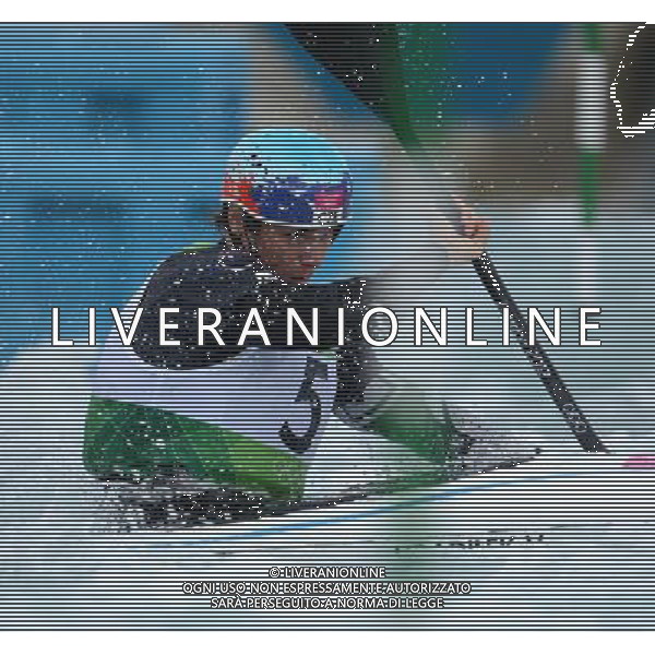 (120801) -- LONDON, Aug. 1, 2012 () -- Vavrinec Hradilek of Czech Republic competes during men\'s Kayak (K1) final of Canoe Slalom, at London 2012 Olympic Games in London, Britain, on August 1, 2012. Vavrinec Hradilek of Czech Republic won silver medal. (/Guo Yong) (nxl) /ALDO LIVERANI SAS-ITALY ONLY - EDITORIAL USE ONLY
