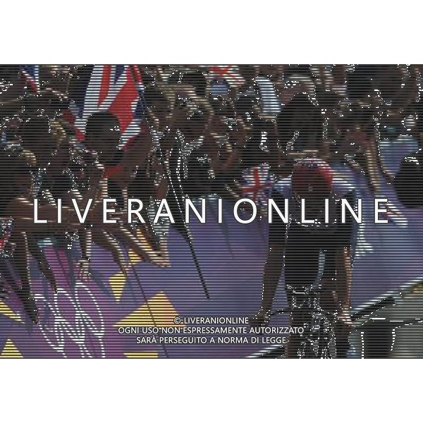 (120801) -- LONDON, Aug. 1, 2012 () -- Bradley Wiggins of Britain competes during men\'s individual time trial contest of Cycling Road event, at London 2012 Olympic Games in London, Britain, on August 1, 2012. Bradley Wiggins of Britain won gold medal. (/Wang Jianhua) (nxl) /ALDO LIVERANI SAS-ITALY ONLY - EDITORIAL USE ONLY