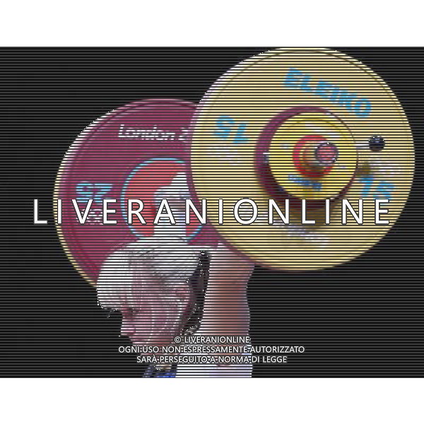 (120801) -- LONDON, Aug. 1, 2012 () -- Maryna Shkermankova of Belarus competes during the women\'s 69kg weightlifting event at London 2012 Olympic Games, London, Britain, Aug. 1, 2012. Maryna Shkermankova won the bronze medal of the event with a total of 256kg. (/Chen Jianli) /ALDO LIVERANI SAS-ITALY ONLY - EDITORIAL USE ONLY