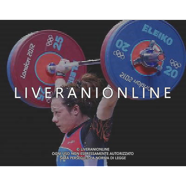 (120801) -- LONDON, Aug. 1, 2012 () -- Huang Shih Hsu of Chinese Taipei competes during the women\'s 69kg weightlifting event at London 2012 Olympic Games, London, Britain, Aug. 1, 2012. Huang Shih Hsu ranked the 7th of the event with a total of 241kg. (/Chen Jianli) /ALDO LIVERANI SAS-ITALY ONLY - EDITORIAL USE ONLY