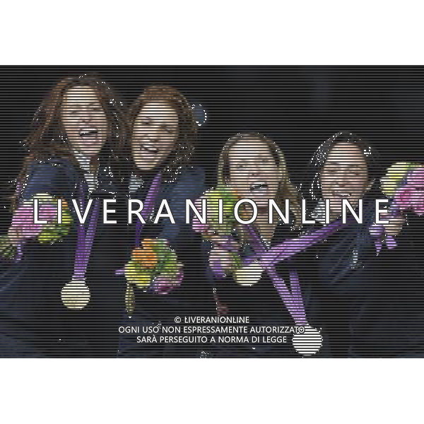 Londra, 02/08/2012. XXXÁ Giochi Olimpici di Londra- Vezzali, Di Francisca, Errigo e Salvatori vincono l\'oro nel fioretto a squadre nella foto: Vezzali, Di Francisca, Errigo e Salvatori Foto di Gabriele Forzano / GMT /AG ALDO LIVERANI SAS