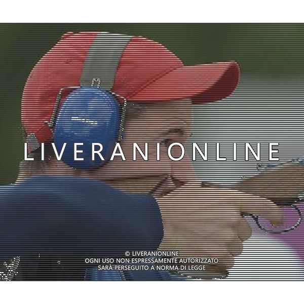 (120802) -- LONDON, Aug. 2, 2012 () -- Peter Robert Russell Wilson of Britain aimes during men\'s double trap of shooting event, at London 2012 Olympic Games in London, Britain, August 2, 2012. Peter Robert Russell Wilson won gold medal. (/Yang Zongyou) (zgp) /PHOTOSHOT/ALDO LIVERANI ITALY ONLY -