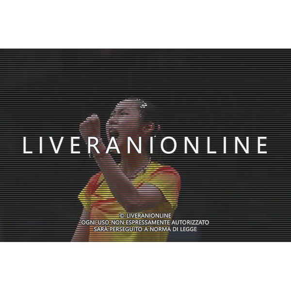 (120803) -- LONDON, Aug. 3, 2012 () -- Wang Yihan of China takes part in women\'s badminton singles semifinal contest, at London 2012 Olympic Games in London, Britain, on August 3, 2012. Wang Yihan of China defeated Saina Nehwal of India 2-0. (/Ren Zhenglai) (nxl) ©PHOTOSHOT/Agenzia Aldo Liverani Sas - ITALY ONLY - GIOCHI OLIMPICI, OLIMPIADI LONDRA 2012