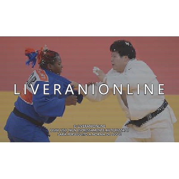 (120803) -- LONDON, Aug. 3, 2012 () -- Tong Wen of China (in white) competes with Idalys Ortiz of Cuba during women\'s Judo +78kg semifinal contest, at London 2012 Olympic Games in London, Britain, on August 3, 2012. Tong Wen of China lost to Idalys Ortiz of Cuba. (/Wu Xiaoling) (nxl) ©PHOTOSHOT/Agenzia Aldo Liverani Sas - ITALY ONLY - GIOCHI OLIMPICI, OLIMPIADI LONDRA 2012