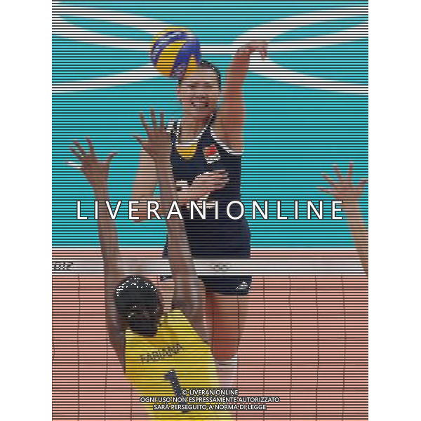 (120803) -- LONDON, Aug. 3, 2012 () -- Players take part in women\'s volleyball preliminary pool B match between China and Brazil, at London 2012 Olympic Games in London, Britain, on August 3, 2012. Brazil won 3-2. (/Fan Jun) (nxl) ©PHOTOSHOT/Agenzia Aldo Liverani Sas - ITALY ONLY - GIOCHI OLIMPICI, OLIMPIADI LONDRA 2012