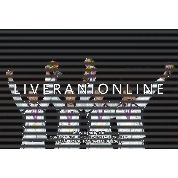 (120803) -- LONDON, Aug. 3, 2012 () -- Fencers of South Korea celebrate at the awarding ceremony of men\'s team Sabre Fencing event at London 2012 Olympic Games, London, Britain, Aug. 3, 2012. Team South Korea won the gold medal of the event. (/Zeng Yi) ©PHOTOSHOT/Agenzia Aldo Liverani Sas - ITALY ONLY - GIOCHI OLIMPICI, OLIMPIADI LONDRA 2012