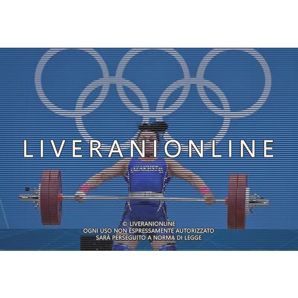 (120803) -- LONDON, Aug. 3, 2012 () -- Svetlana Podobedova of Kazakhstan competes during the women\'s 75kg weightlifting event at London 2012 Olympic Games, London, Britain, Aug. 3, 2012. Svetlana Podobedova claimed the gold medal of the event and set a new Olympic Record of clean and jerk of this event with a weight of 161kg. (/Gong Lei) ©PHOTOSHOT/Agenzia Aldo Liverani Sas - ITALY ONLY - GIOCHI OLIMPICI, OLIMPIADI LONDRA 2012