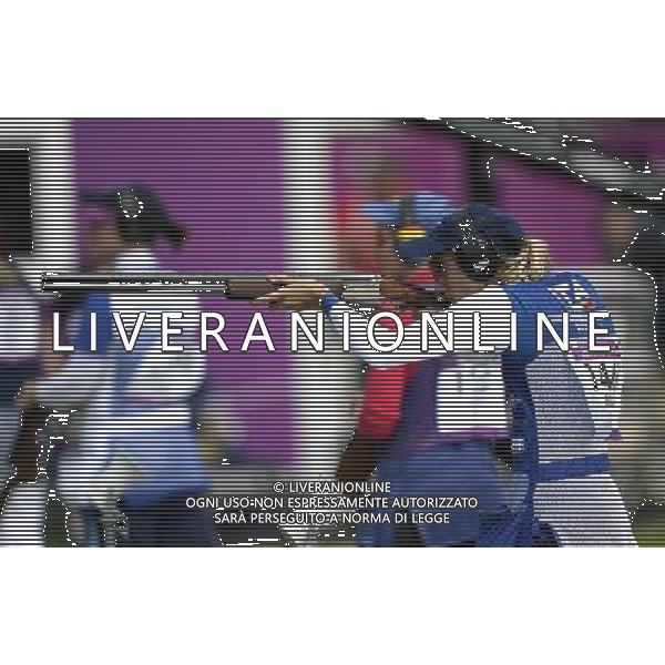 Olympic Games , Royal Artillery Barracks,Olympic Games. Jessica Rossi Agente della Polizia di Stato Centra un Oro da Record 99 su 100, il Trap Mondiale e\' ai Suoi Piedi. Dedicato a Tutti Quelli delle Forze dell\'Ordine che Fanno Bene il Proprio Dovere. Foto di Ferdinando Mezzelani-GMT AG ALDO LIVERANI S A S