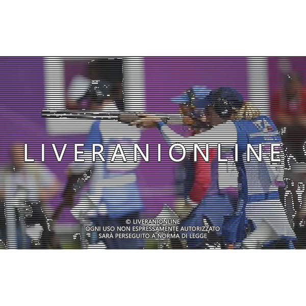Olympic Games , Royal Artillery Barracks,Olympic Games. Jessica Rossi Agente della Polizia di Stato Centra un Oro da Record 99 su 100, il Trap Mondiale e\' ai Suoi Piedi. Dedicato a Tutti Quelli delle Forze dell\'Ordine che Fanno Bene il Proprio Dovere. Foto di Ferdinando Mezzelani-GMT AG ALDO LIVERANI S A S