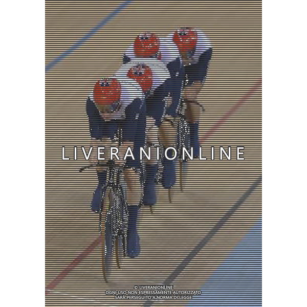 Great Britain\'s Team Pursuit team lead by Geraint Thomas 2012 London Olympics - Cycling Track - Day 7 - Friday 3rd August 2012 - Velodrome - Olympic Park - London å© CameraSport - 43 Linden Ave. Countesthorpe. Leicester. England. LE8 5PG - Tel: +44 (0) 116 277 4147 - admin@camerasport.com - www.camerasport.com AG ALDO LIVERANI S A S ONLY ITALY