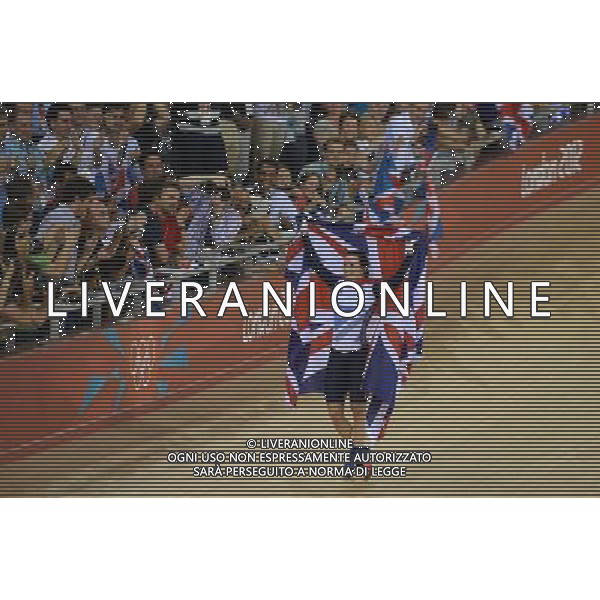 Great Britain\'s Victoria Pendleton celebrates winning the first ever gold in the Woman\'s Keirin race 2012 London Olympics - Cycling Track - Day 7 - Friday 3rd August 2012 - Velodrome - Olympic Park - London å© CameraSport - 43 Linden Ave. Countesthorpe. Leicester. England. LE8 5PG - Tel: +44 (0) 116 277 4147 - admin@camerasport.com - www.camerasport.com AG ALDO LIVERANI S A S ONLY ITALY