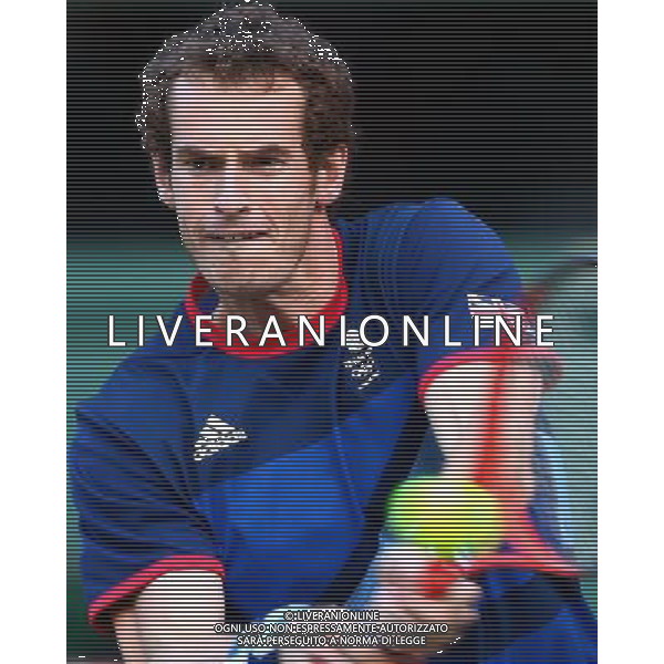 (120803) -- LONDON, Aug. 3, 2012 () -- Andy Murray of Britain competes during men\'s tennis singles semifinals contest, at London 2012 Olympic Games in London, Britain, on August 3, 2012. Andy Murray of Britain defeated Novak Djokovic of Serbia 2-0. (/Chen Jianli) (zgp) ©PHOTOSHOT/Agenzia Aldo Liverani Sas - ITALY ONLY - GIOCHI OLIMPICI, OLIMPIADI LONDRA 2012