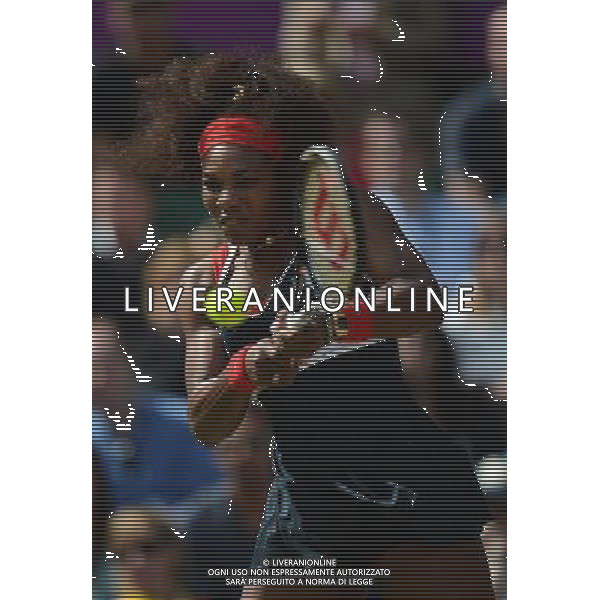 (120804) -- LONDON, Aug. 4, 2012 () -- Serena Williams of USA takes part in women\'s tennis singles gold medal match, at London 2012 Olympic Games in London, Britain, on August 4, 2012. Serena Williams of USA defeated Maria Sharapova of Russia 2-0. (/Tao Xiyi) (nxl) ©PHOTOSHOT/Agenzia Aldo Liverani Sas - ITALY ONLY - GIOCHI OLIMPICI, OLIMPIADI LONDRA 2012