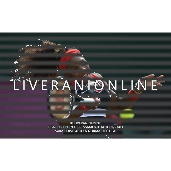 (120804) -- LONDON, Aug. 4, 2012 () -- Serena Williams of USA takes part in women\'s tennis singles gold medal match, at London 2012 Olympic Games in London, Britain, on August 4, 2012. Serena Williams of USA defeated Maria Sharapova of Russia 2-0. (/Tao Xiyi) (nxl) ©PHOTOSHOT/Agenzia Aldo Liverani Sas - ITALY ONLY - GIOCHI OLIMPICI, OLIMPIADI LONDRA 2012