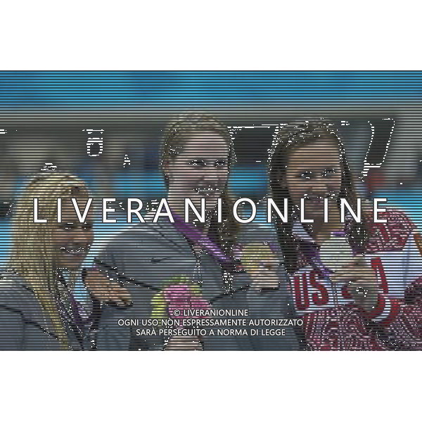 (120803) -- LONDON, Aug. 3, 2012 () -- Gold medalist Missy Franklin of USA (C), silver medalist Anastasia Zueva of Russia (R) and bronze medalist Elizabeth Beisel of USA pose for pictures during victory ceremony of women\'s swimming 200m backstroke contest, at London 2012 Olympic Games in London, Britain, on August 3, 2012. (/Fei Maohua) (nxl) ©PHOTOSHOT/Agenzia Aldo Liverani Sas - ITALY ONLY - GIOCHI OLIMPICI, OLIMPIADI LONDRA 2012