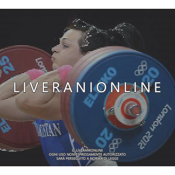 (120803) -- LONDON, Aug. 3, 2012 () -- Svetlana Podobedova of Kazakhstan competes during the women\'s 75kg weightlifting event at London 2012 Olympic Games, London, Britain, Aug. 3, 2012. Svetlana Podobedova claimed the gold medal of the event and set a new Olympic Record of clean and jerk of this event with a weight of 161kg. (/Guo Yong) ©PHOTOSHOT/Agenzia Aldo Liverani Sas - ITALY ONLY - GIOCHI OLIMPICI, OLIMPIADI LONDRA 2012