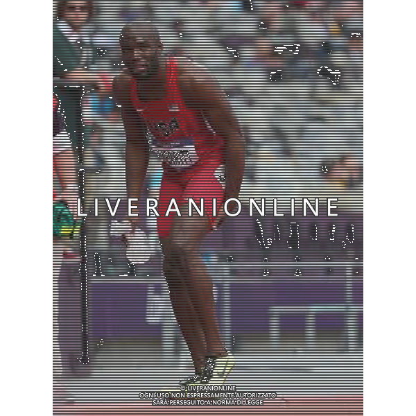 (120804) -- LONDON, Aug. 4, 2012 () -- Defending Olympic champion LaShawn Merritt of the United States acts during the heat of men\'s 400m event at London 2012 Olympic Games, London, Britain, Aug. 4, 2012. LaShawn Merritt pulled up in the backstretch of his 400-meter preliminary heat. (/Liao Yujie) ©PHOTOSHOT/Agenzia Aldo Liverani Sas - ITALY ONLY - GIOCHI OLIMPICI, OLIMPIADI LONDRA 2012