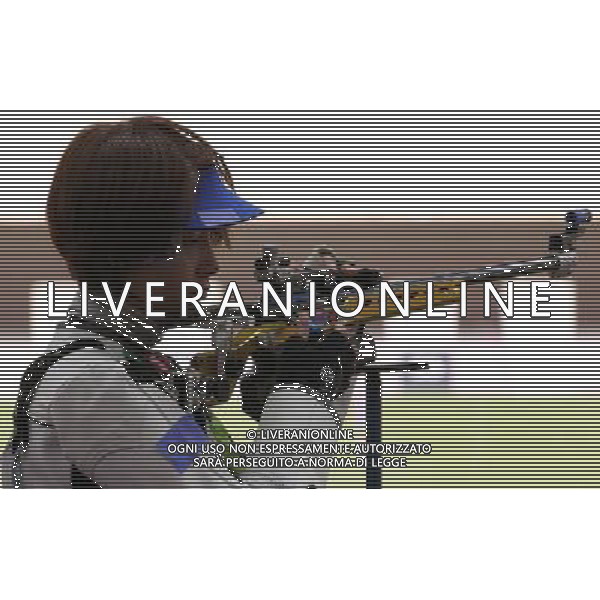 (120804) -- LONDON, Aug. 4, 2012 () -- China\'s Du Li competes during women\'s 50m rifle 3 positions qualification of shooting, at London 2012 Olympic Games in London, Britain, August 4, 2012. Du Li was disqualified for the final with 581. (/Yin Gang) (zgp) ©PHOTOSHOT/Agenzia Aldo Liverani Sas - ITALY ONLY - GIOCHI OLIMPICI, OLIMPIADI LONDRA 2012