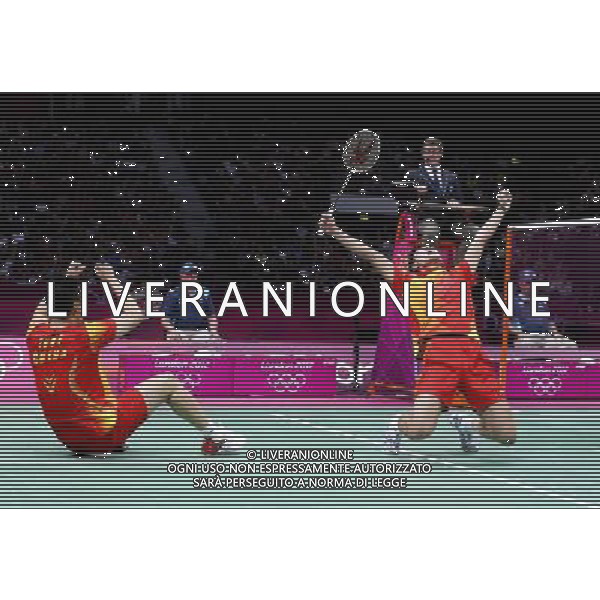 (120804) -- LONDON, Aug. 4, 2012 () -- Cai Yun/Fu Haifeng of China celebrate during men\'s doubles semifinal of badminton against Koo Kien Keat/Tan Boon Heong of Malaysia, at London 2012 Olympic Games in London, Britain, August 4, 2012. The Chinese players won the match 2-0. (/Tang Shi) (zgp) ©PHOTOSHOT/Agenzia Aldo Liverani Sas - ITALY ONLY - GIOCHI OLIMPICI, OLIMPIADI LONDRA 2012