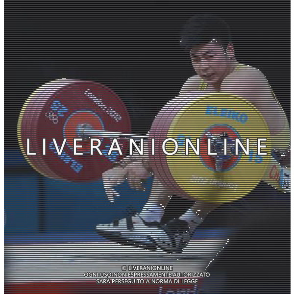 (120803) -- LONDON, Aug. 3, 2012 () -- Lu Yong of China fails an attempt during men\'s 85kg weightlifting event at London 2012 Olympic Games, London, Britain, Aug. 3, 2012. Lu Yong failed the three attempts of clean and jerk. (/Guo Yong) ©PHOTOSHOT/Agenzia Aldo Liverani Sas - ITALY ONLY - GIOCHI OLIMPICI, OLIMPIADI LONDRA 2012