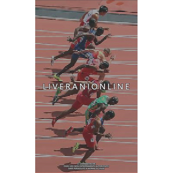 (120804) -- LONDON, Aug. 4, 2012 () -- Athletes compete during the men\'s 100m round 1 heats at London 2012 Olympic Games, London, Britain, Aug. 4, 2012. (/Li Ming) ©PHOTOSHOT/Agenzia Aldo Liverani Sas - ITALY ONLY - GIOCHI OLIMPICI, OLIMPIADI LONDRA 2012