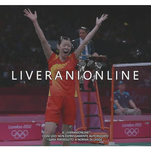 (120804) -- LONDON, Aug. 4, 2012 () -- China\'s Li Xuerui celebrates after winning teammate Wang Yihan during women\'s singles gold medal match of badminton, at London 2012 Olympic Games in London, Britain, August 4, 2012. China\'s Li Xuerui won the gold medal. (/Ren Zhenglai) (zgp) ©PHOTOSHOT/Agenzia Aldo Liverani Sas - ITALY ONLY - GIOCHI OLIMPICI, OLIMPIADI LONDRA 2012