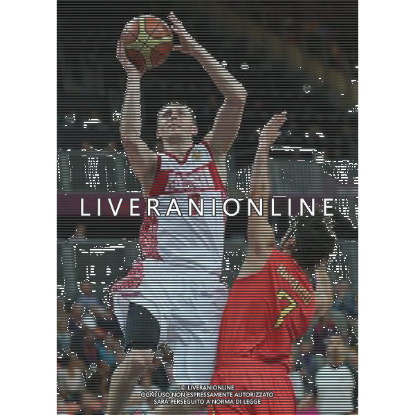 (120804) -- LONDON, Aug. 4, 2012 () -- Players compete during men\'s basketball preliminary round group B match between Russia and Spain, at London 2012 Olympic Games in London, Britain, on August 4, 2012. Russia won 77-74. (/) (nxl) ©PHOTOSHOT/Agenzia Aldo Liverani Sas - ITALY ONLY - GIOCHI OLIMPICI, OLIMPIADI LONDRA 2012