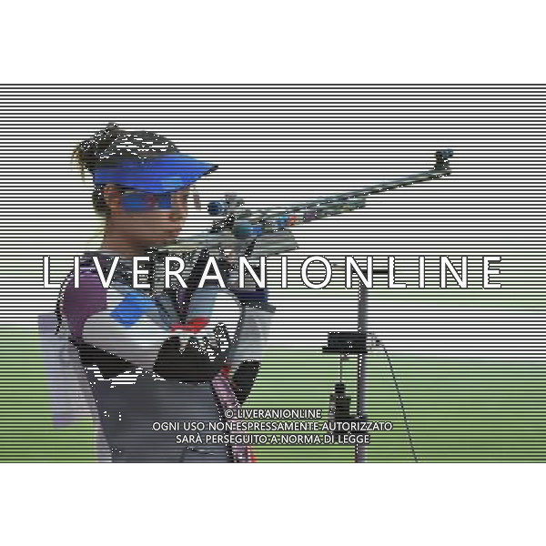 (120804) -- LONDON, Aug. 4, 2012 () -- China\'s Li Peijing competes during women\'s 50m rifle 3 positions qualification of shooting, at London 2012 Olympic Games in London, Britain, August 4, 2012. Du Li was disqualified for the final with 581. (/Liu Dawei) (zgp) ©PHOTOSHOT/Agenzia Aldo Liverani Sas - ITALY ONLY - GIOCHI OLIMPICI, OLIMPIADI LONDRA 2012